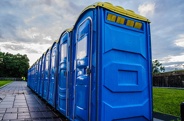 Best Emergency porta potty rental  in Burnsville, MN